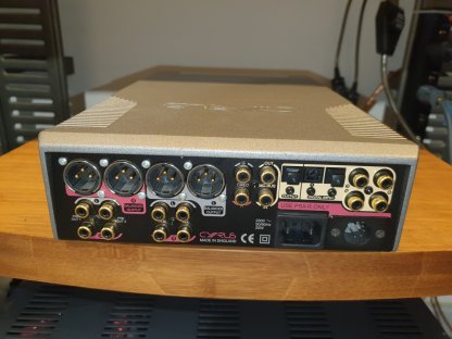 CYRUS DAC XP d'occasion convertisseur digital analogique 24 bits 192 kHz 24/192 entrée ssymétriques xlr et rca analogiques reglage volume