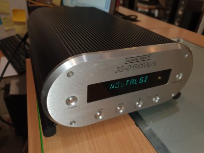 Tuner MUSICAL FIDELITY X-PLORA radio FM digitale occasion seconde main premier propriétaire excellent état alimentation séparée