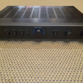 Ampli ROTEL RA05 Occasion amplificateur intégré stéréo alimentation transfo torique entrée phono premier propriétaire